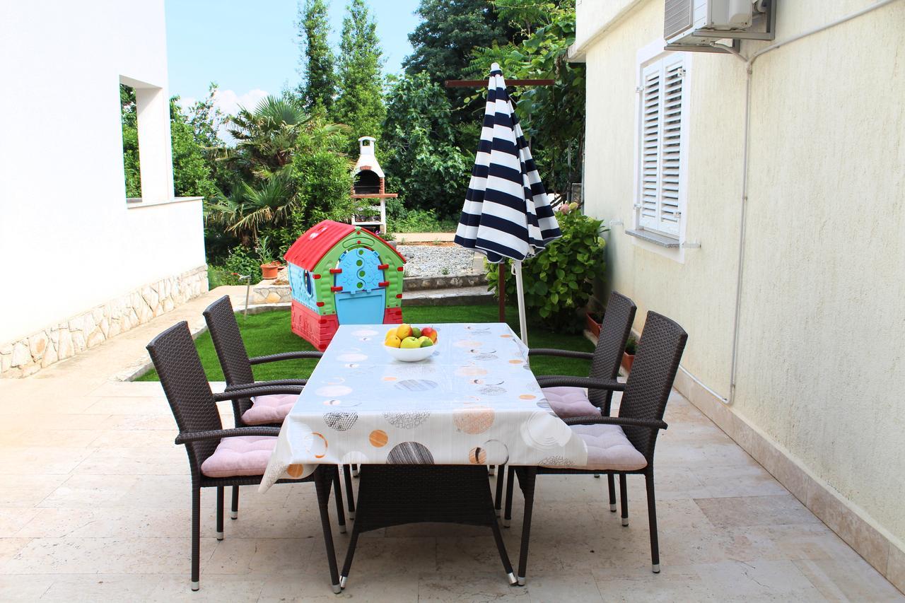 Apartment Maja Krk Town Εξωτερικό φωτογραφία